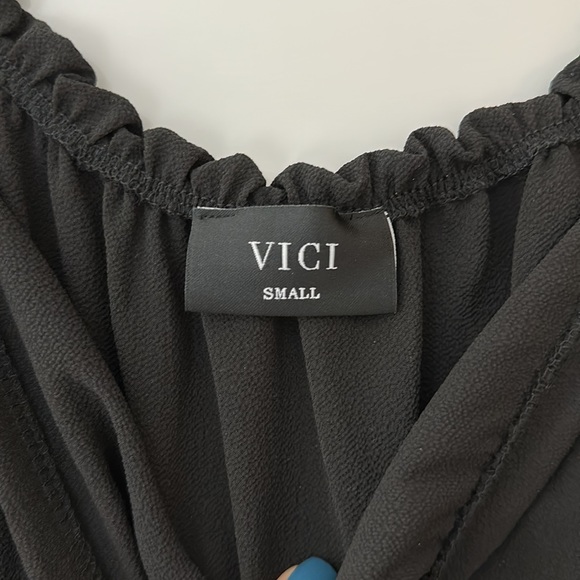 Romper - Picture 3 of 4